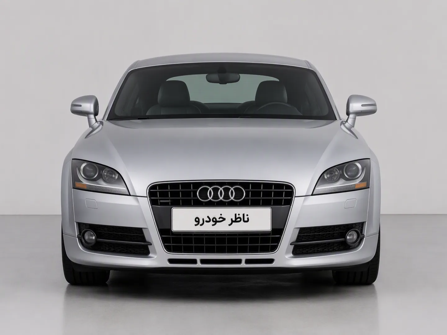 نمای مستقیم جلو آئودی TT کوپه سال 2007 - 2011
