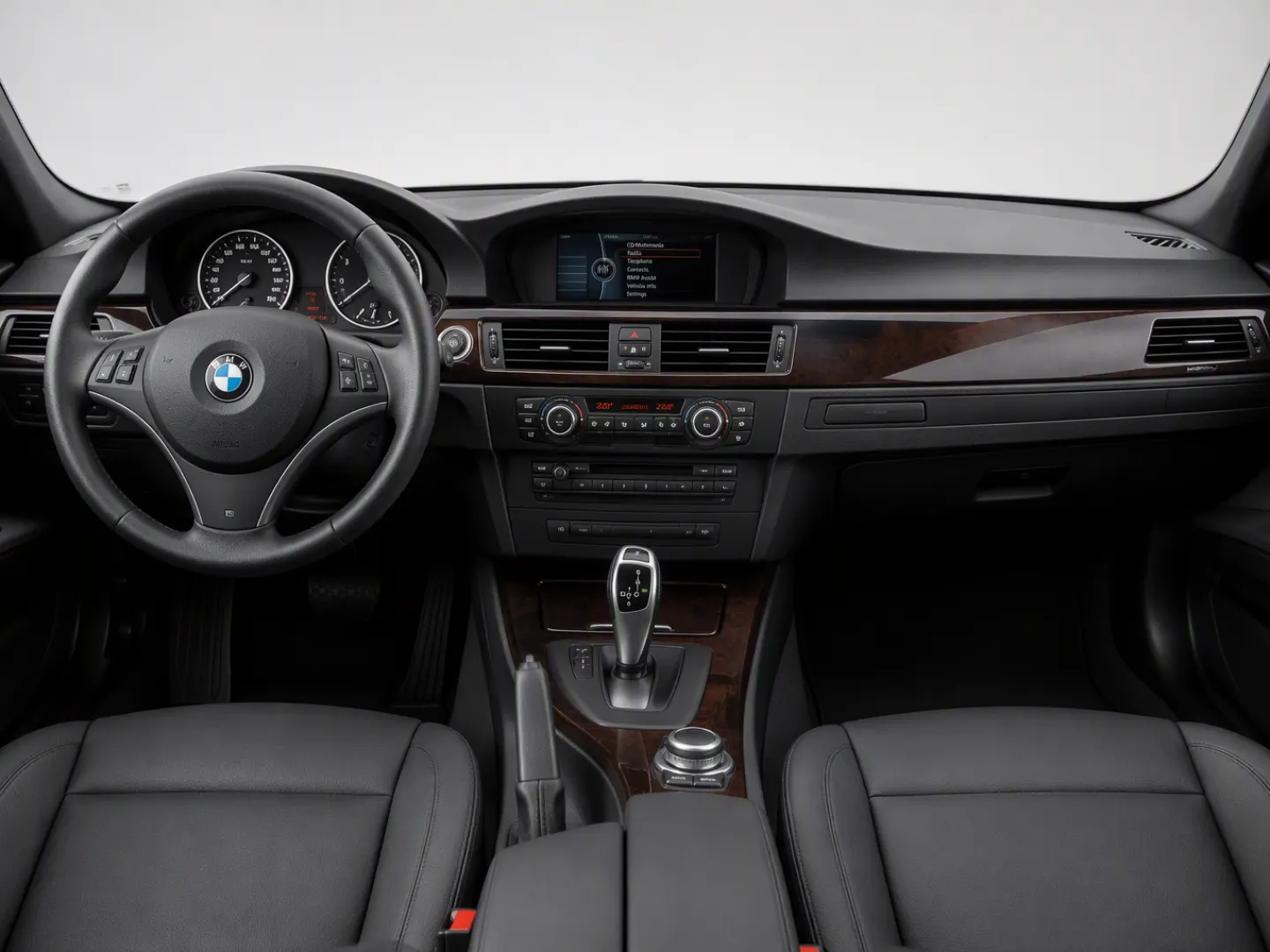 کابین و داشبورد بی ام و سری 3 کروک 325i سال 2008 - 2011
