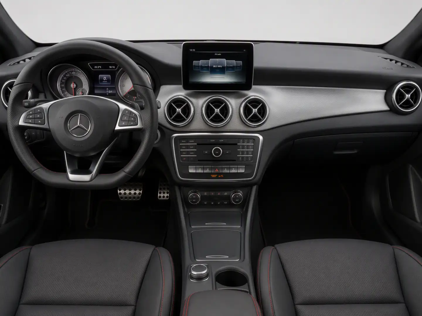 کابین و داشبورد بنز کلاس CLA CLA250 سال 2014 - 2017