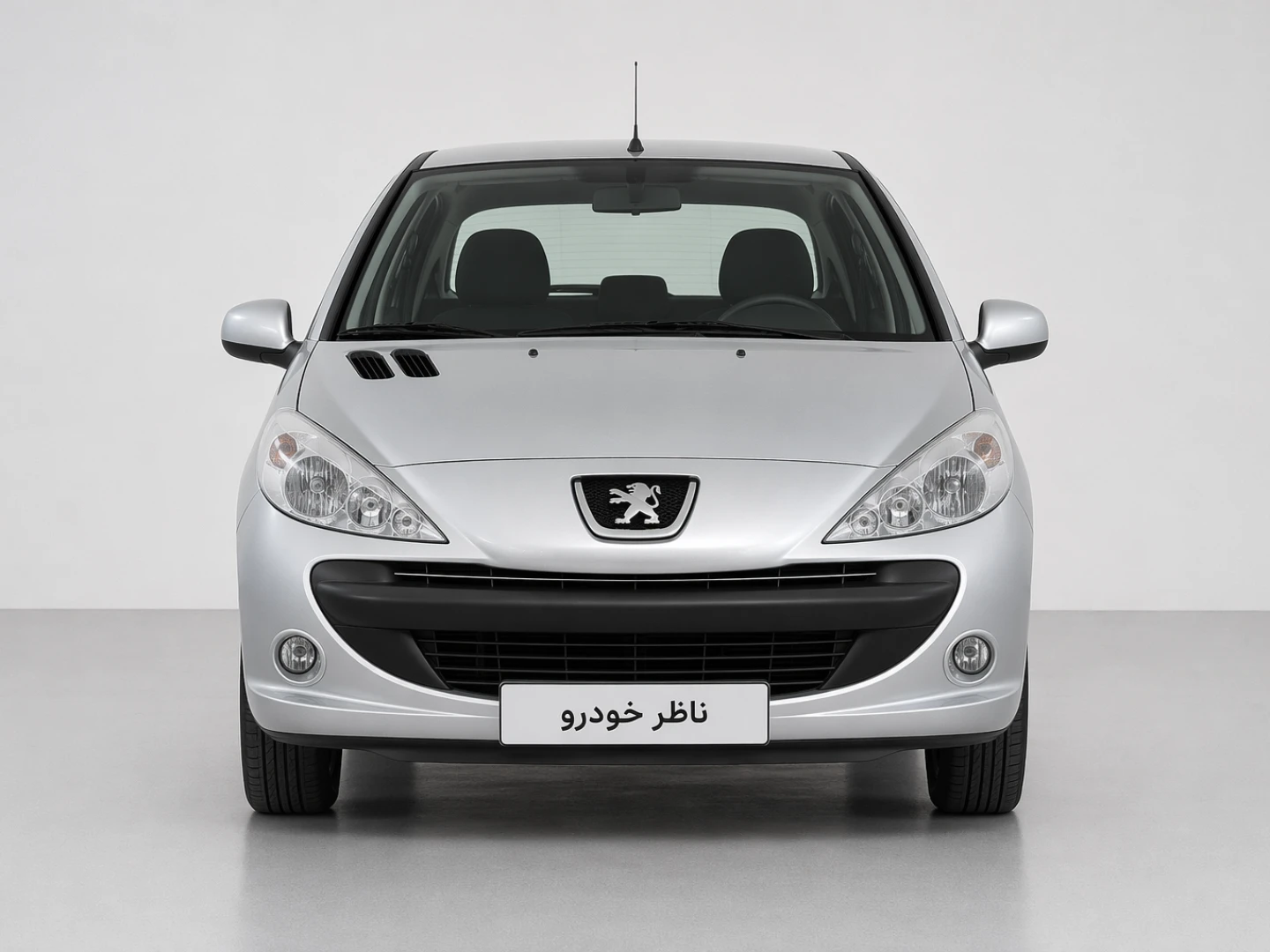 نمای مستقیم جلو پژو 207 دنده ای TU5P سال 1395 - 1405